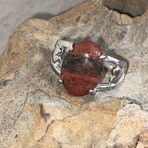 5/$10❤️❤️❤️New Lucite Brown & Black Swirl Tibetan Silver Ring